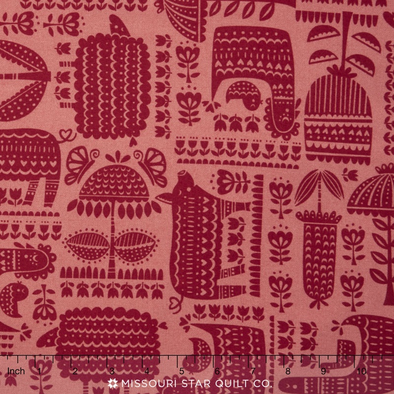 Farm Fun - Barnyard Buddies Strawberry Yardage