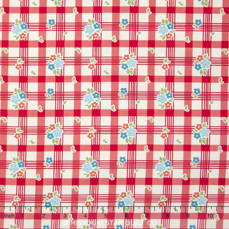 Road Trip - Tablecloth Red Yardage