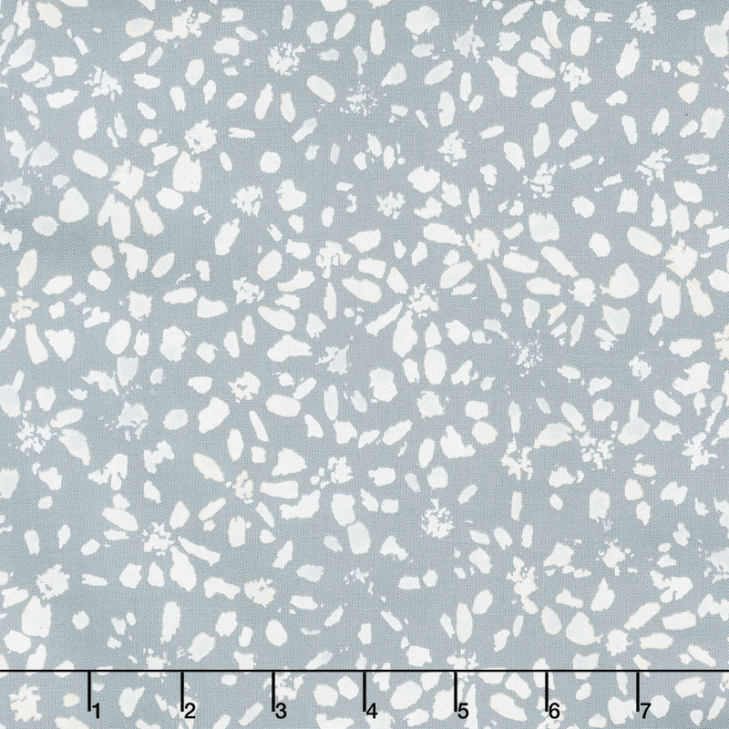 Natural Blooms - Daisies Dolphin Yardage