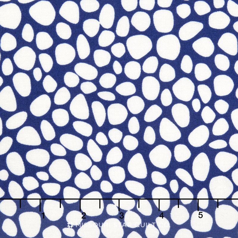 Tide Pool - Beach Pebbles Royal White Yardage