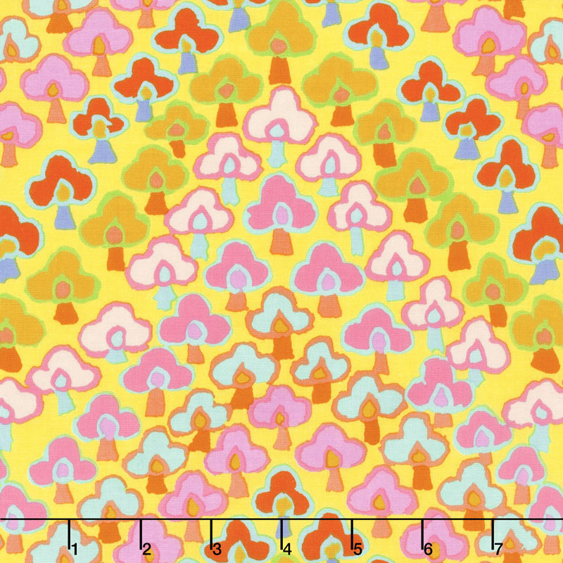 Kaffe Fassett Collective Fall 2017 - Sunrise Trefoil Yellow Yardage