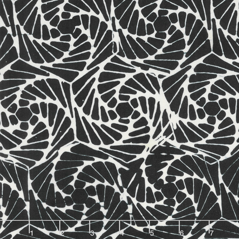 Salt N Pepper Batiks - Fan Salt N Pepper Yardage