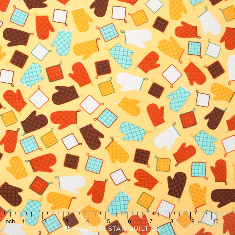 In the Kitchen - Hot Pads Butter Yardage