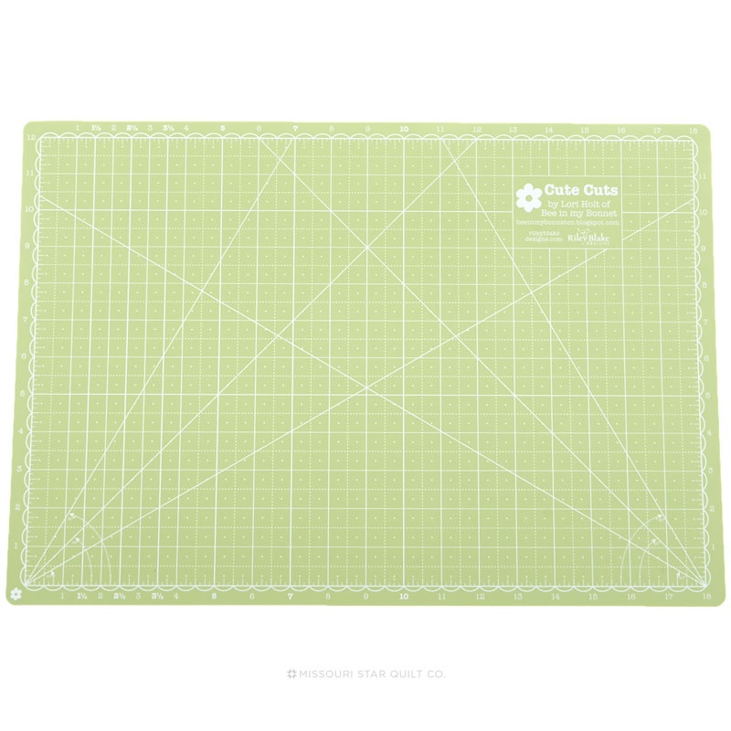 Lori Holt's Cutting Mat - 12" x 18" Green/Aqua