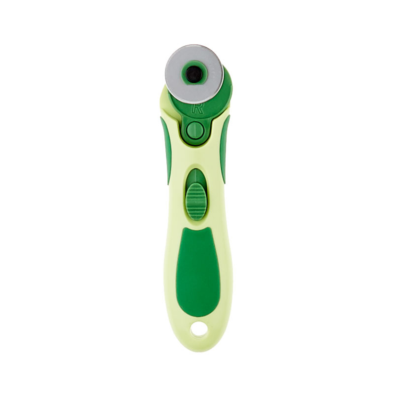 28mm Soft Grip Rotary Cutter Clover Needlecraft Clover