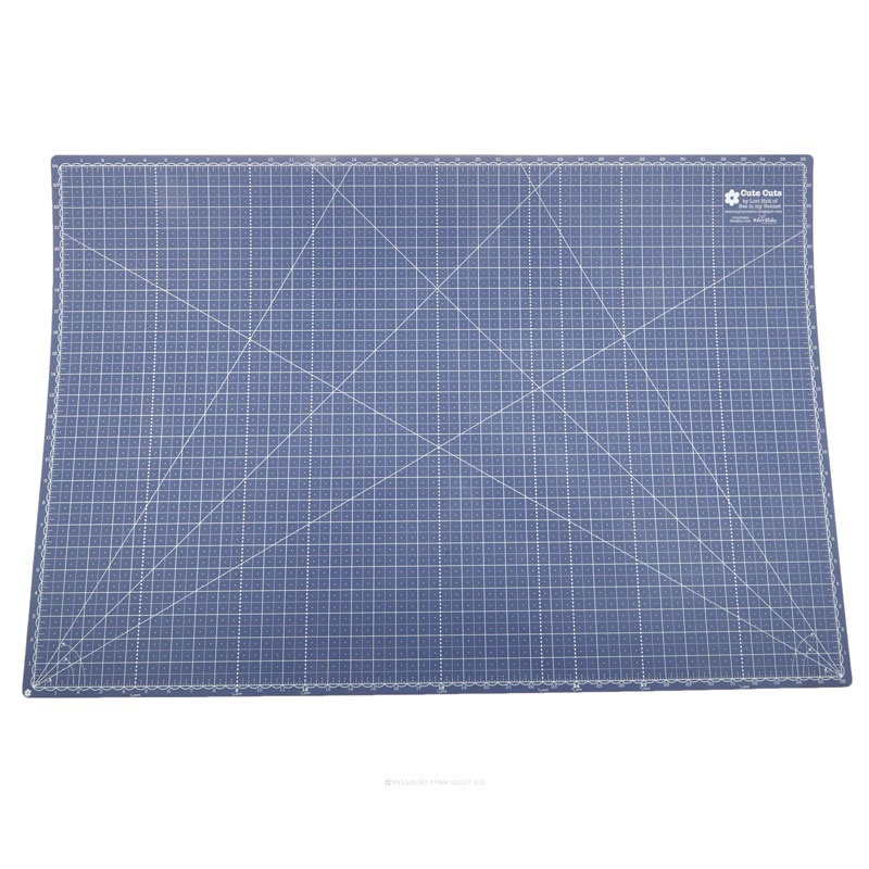 Lori Holt's Cutting Mat - 24" x 36" Denim/Aqua